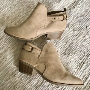 LANE BRYANT WW Booties